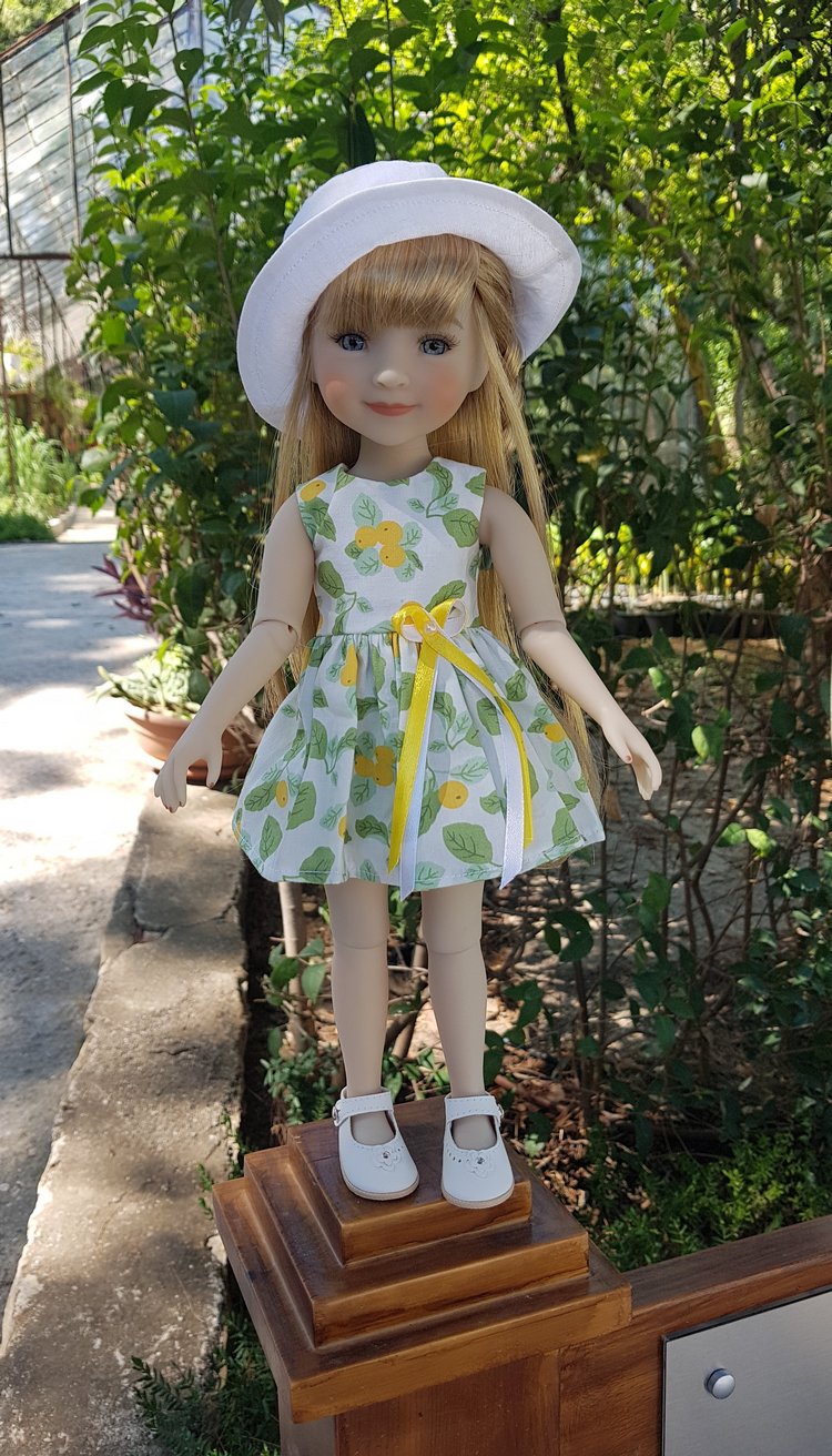 Инес на море — Куклы Ruby Red (Руби Ред) Fashion Friends: Siblies