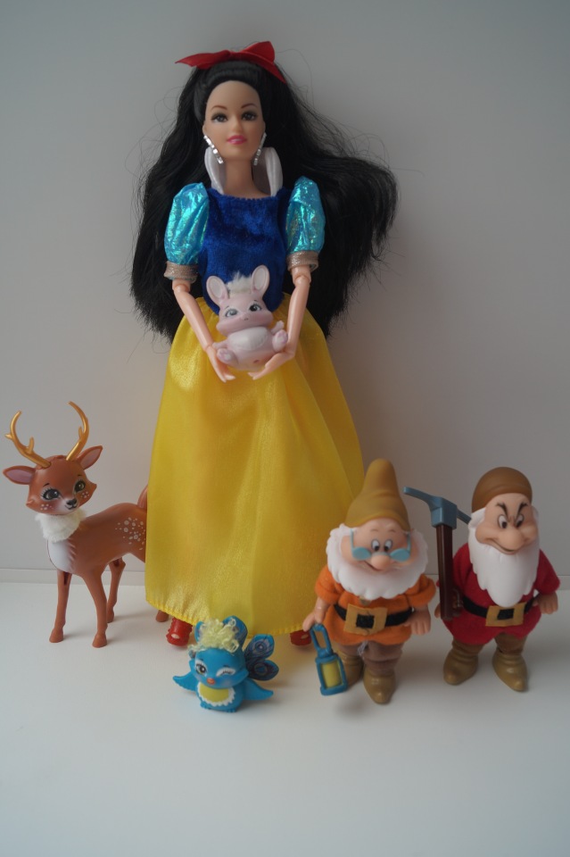 Третья выписка сентября. Перелом колена, сломано крепление руки в плече, сгрызена кисть или полное её отсутствие - это все