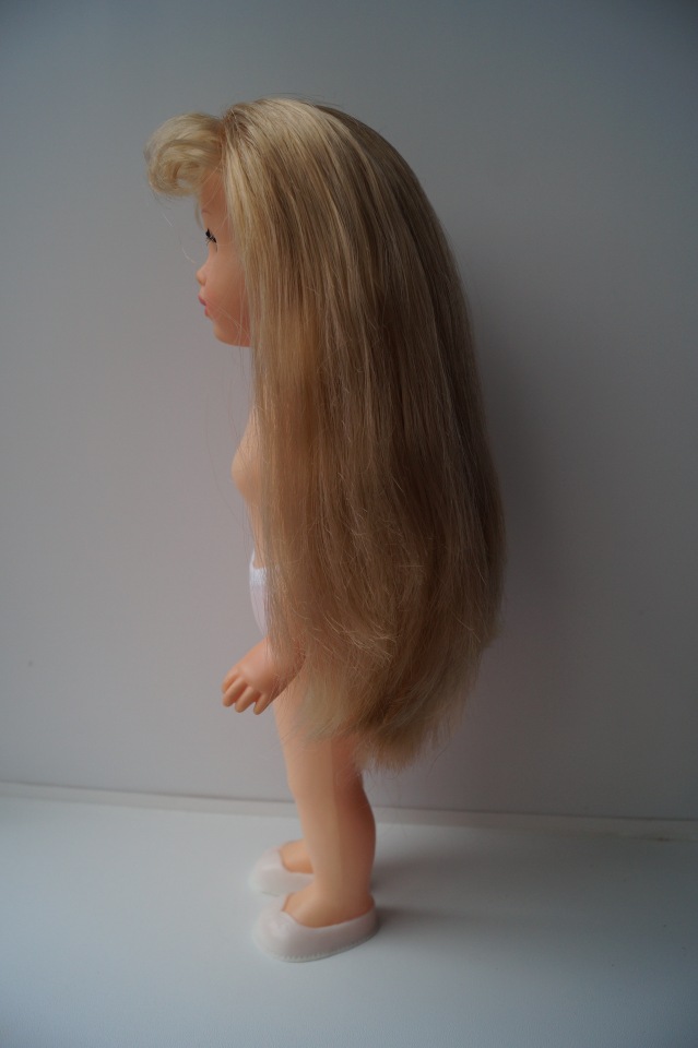 Первая выписка ноября. Починка шейного крепления у Братц, утерянная кисть восстановлена, как привести в порядок фабричную