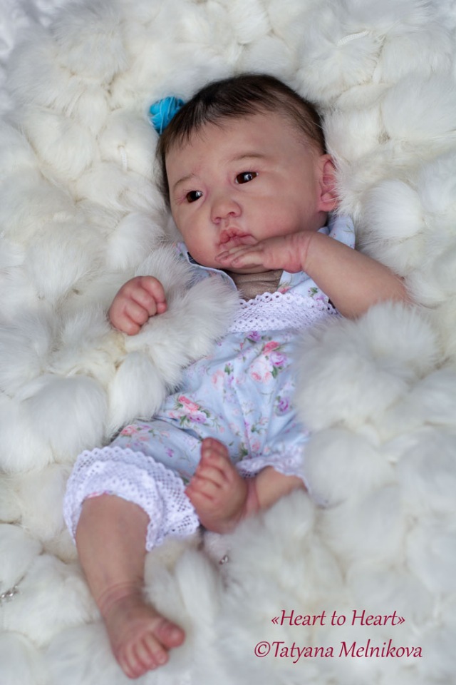 Вот такая азиатская бэбичка Ellory