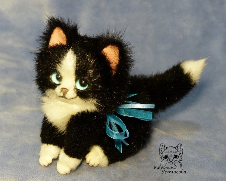 Кошечка Мякушка — Игрушки в смешанной технике (мех и глина): Арт