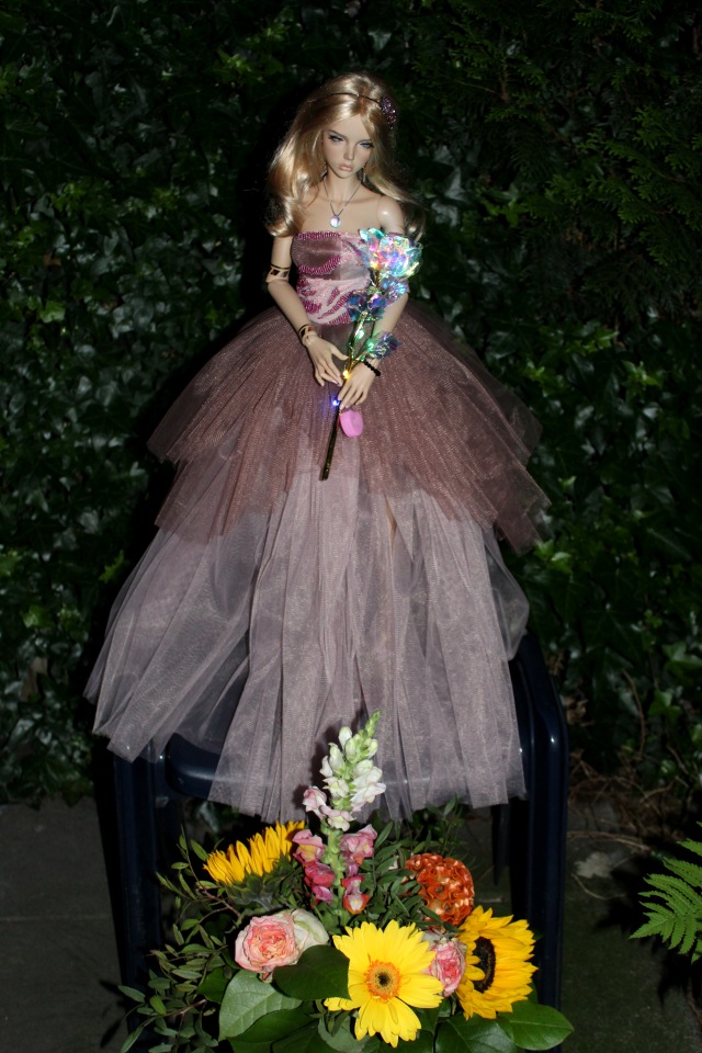 Мисс Бэйбики 2019. Бианка и волшебный цветок. Вечерняя прогулка по саду