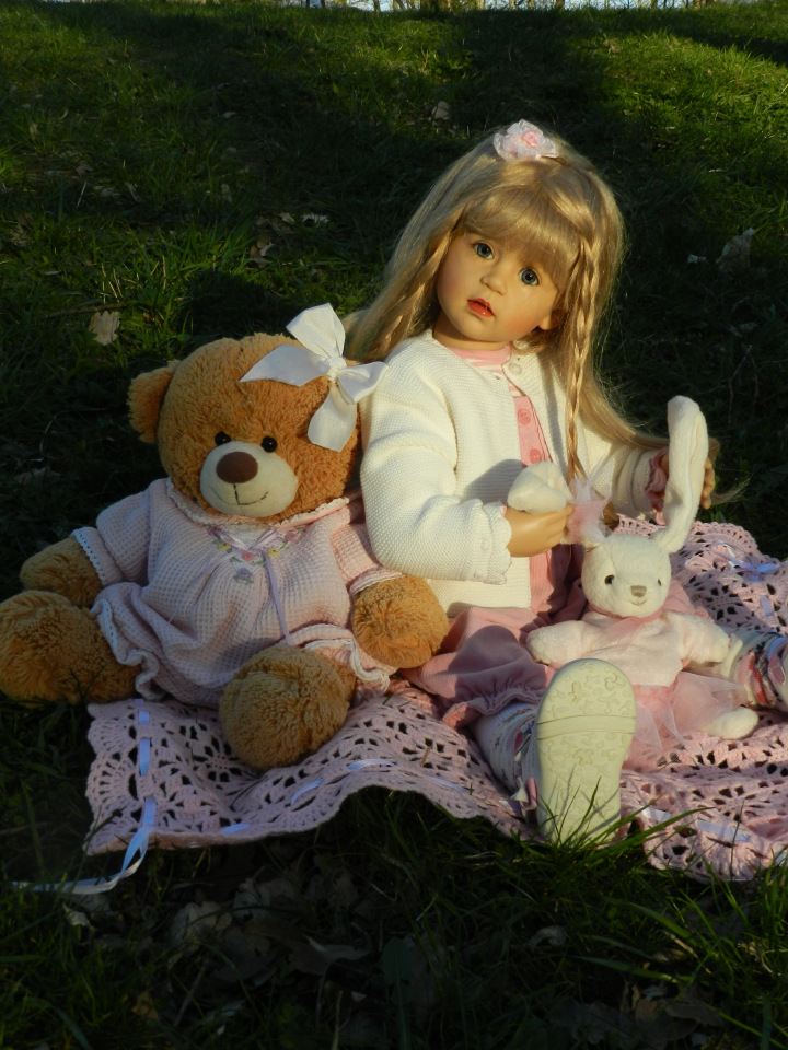 Прогулка подружек тёплым вечерком (фото 7)