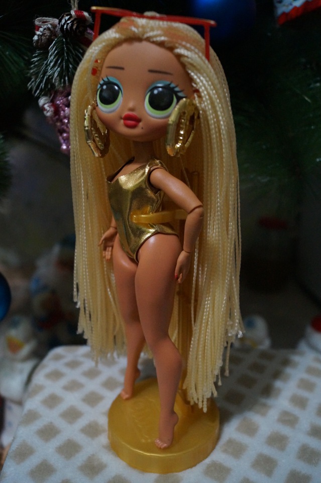 Агаша сшила подарок для сестры на новый год и купальник для Свег LOL OMG (фото 3)