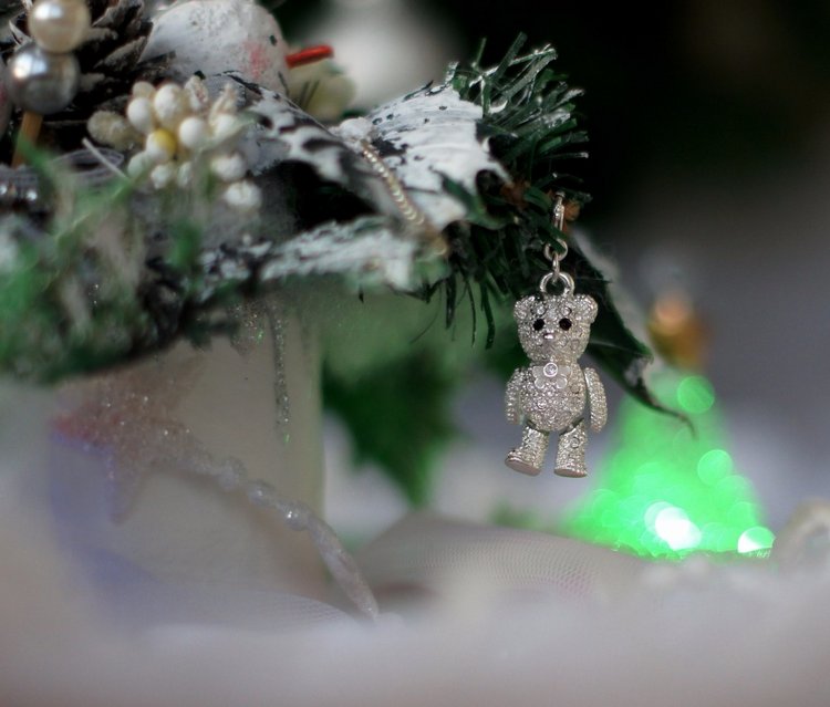 Букетик снеговиков — Авторские игрушки из разных материалов: синельная проволока