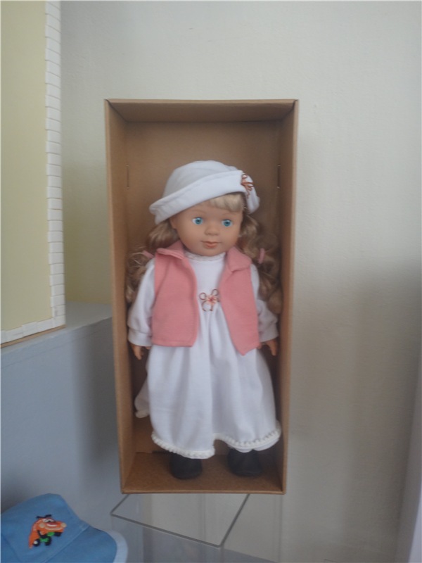 Выставка " Лабиринты кукольной жизни"