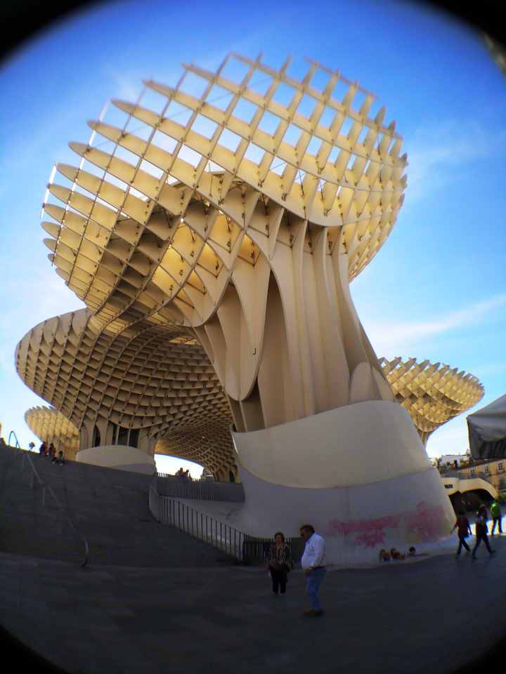 Тайна моего имени. Часть 8. Продолжение. Испания, Севилья. Удивительные вещи