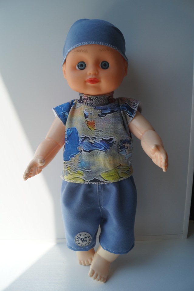 Вторая июльская выписка. Лечение глазок: отсутствие радужки, косоглазие. На лечении была ГДРочка. Голова+тело= красивая