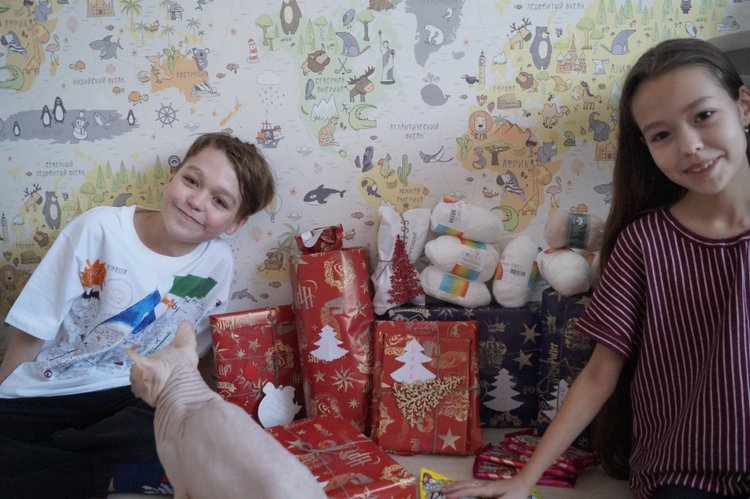 Посылочка с подарками от подруги (фото 7)