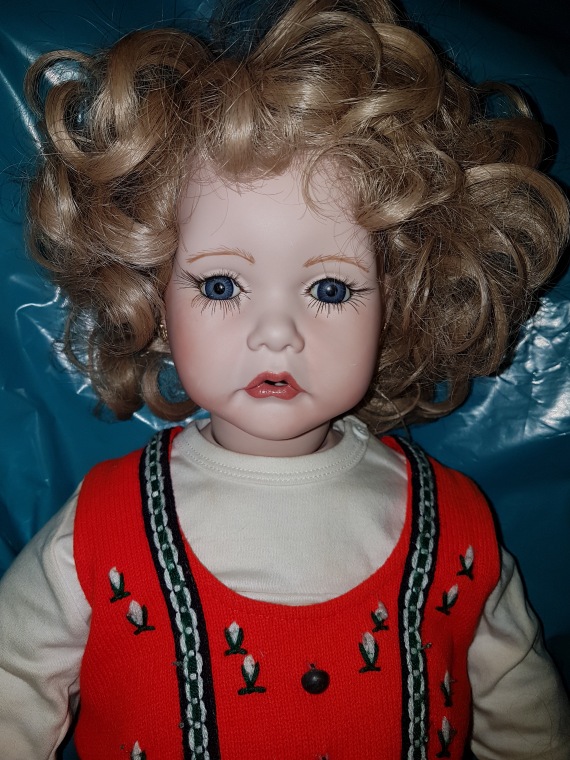 Большая коллекция Винтажных реплик с антикварных кукол