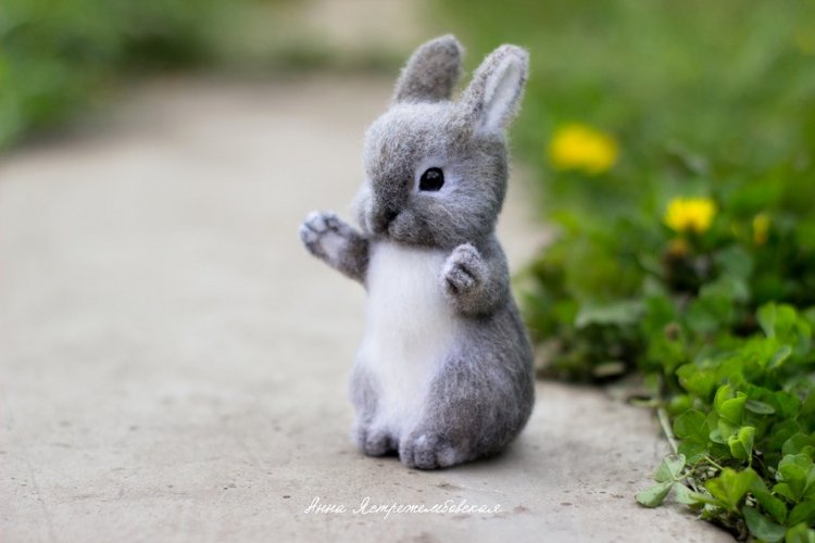 Заинька — Валяные игрушки из шерсти: сухое валяние (фото 5)