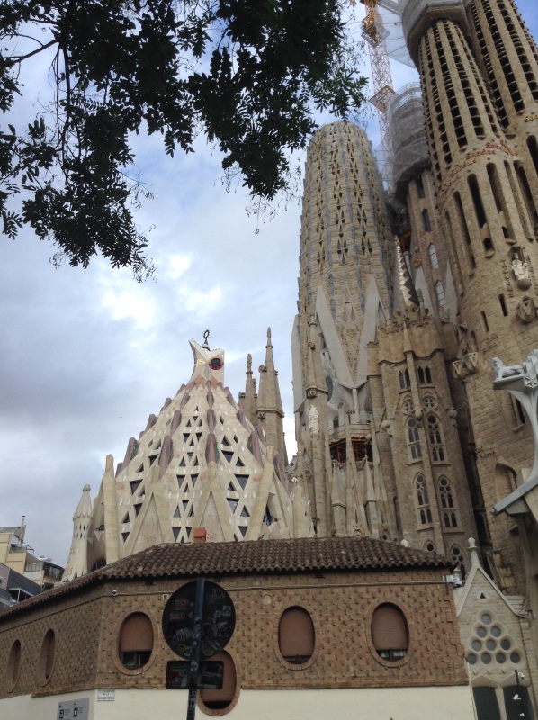 Путешествие Минуш в Испанию. Каталония. ч.2. Донна Барселона. Храм искупления грехов
