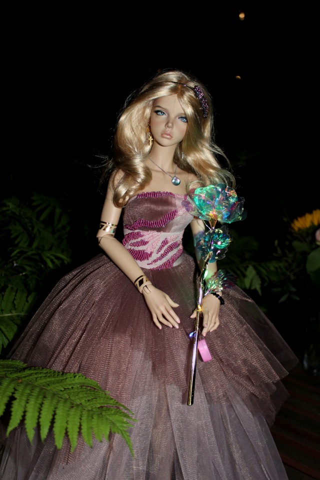 Мисс Бэйбики 2019. Бианка и волшебный цветок. Вечерняя прогулка по саду