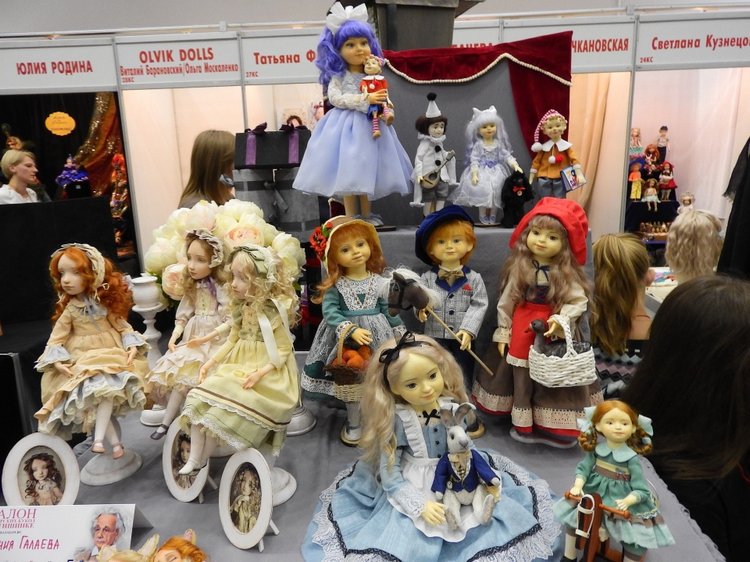 XV Международный осенний салон авторских кукол на Тишинке с 4 по 6 октября 2019 года в Москве - часть 1