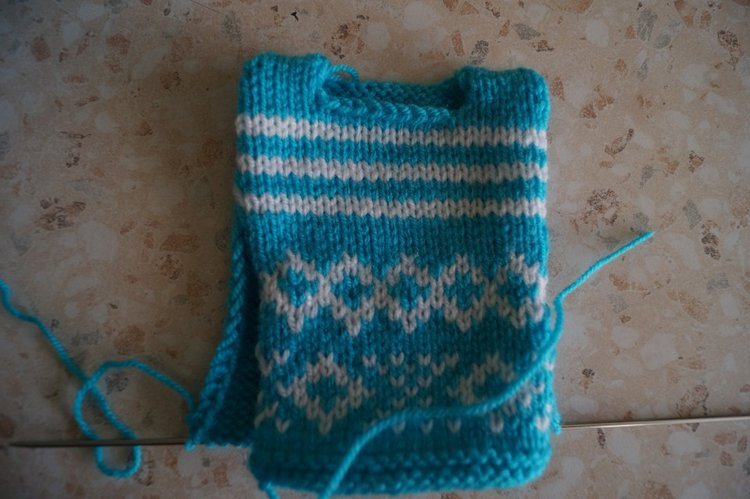 Давайте свяжем мужчинам свитера! Самый простой МК