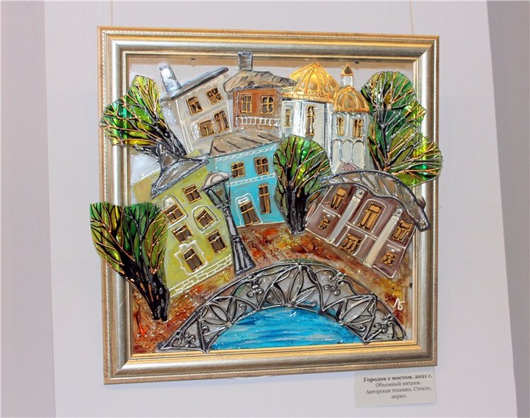 Выставка "Стекляндия" Елены Буровой в Твери