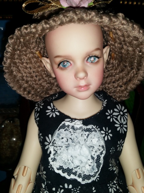 В поисках образа. Розочка примеряет парички. Опросник (фото 4)