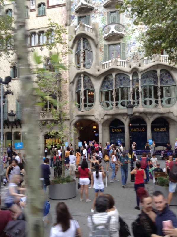 Путешествие Минуш в Испанию. Каталония. ч.2. Донна Барселона. Храм искупления грехов