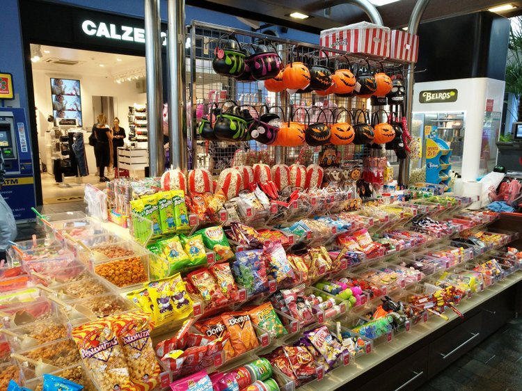 Тайна моего имени. Часть седьмая. Испания, Малага. Первые восторги и разочарования