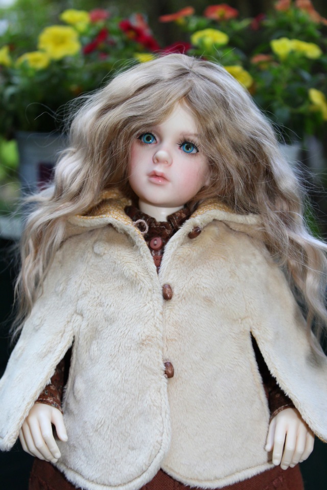 Новый наряд Розочки и прогулка в саду