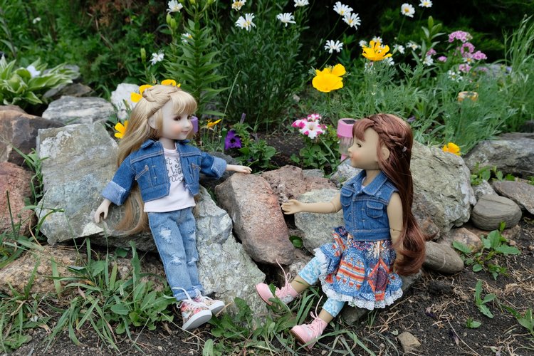 Прогулки с Сарой и Беллой RubiRed Galleria/Effner