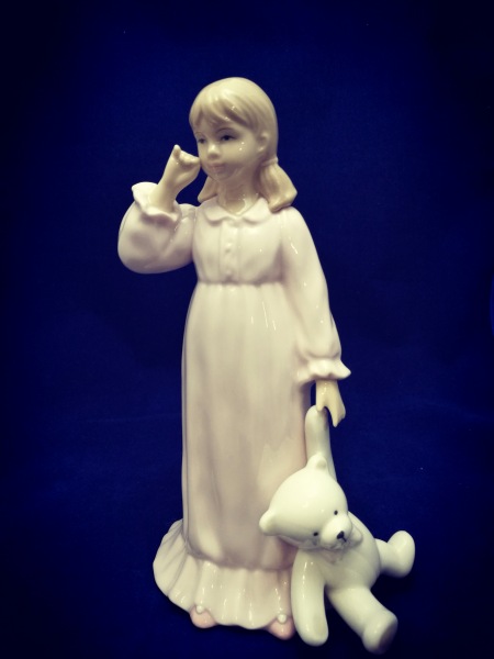 Еще одна коллекция: фарфоровые детки с мишками