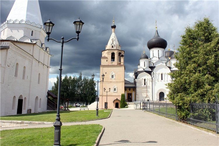 Любимая Старица. Свято-Успенский мужской монастырь