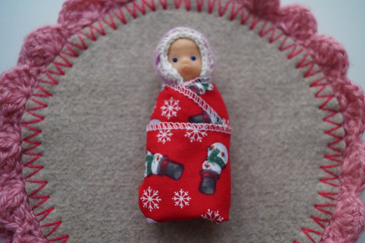 Первая январская выписка, в кругу большой и дружной семьи Жени и Антона. Женечку перепрошила, Антону восстановила цвет