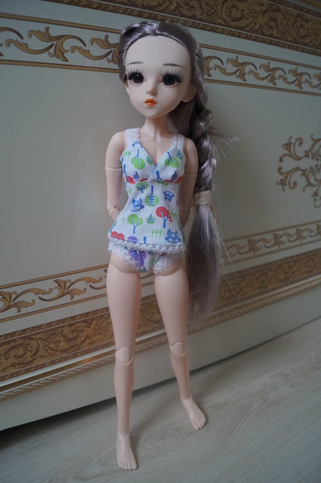 Я подарила сестрёнке куклу, она назвала её Агата