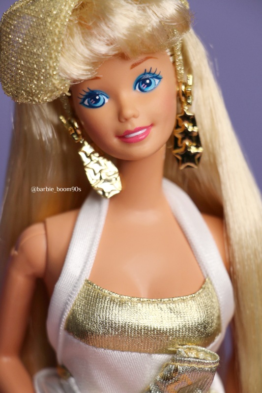 Hollywood Hair Barbie: обзор, детали, сюрпризы | Бэйбики Hollywood Hair Barbie: обзор, детали, сюрпризы (фото 5)