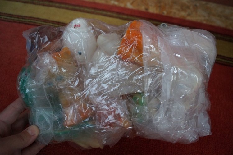 Откроем коробки из детского сада