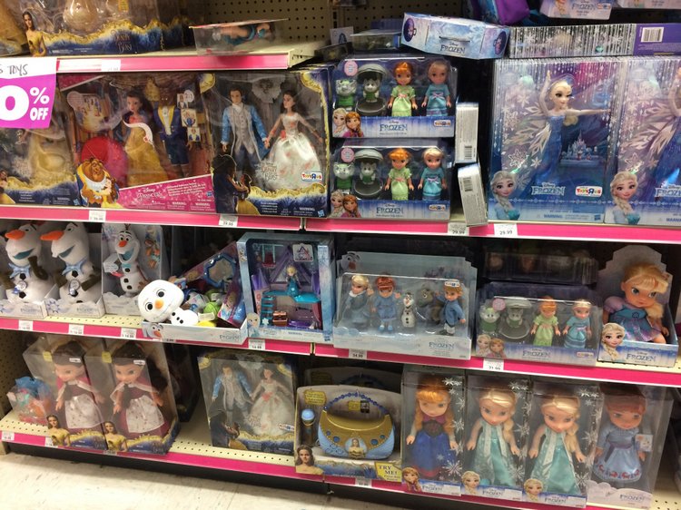 Продолжение прогулок по магазинам: Toys"R"Us