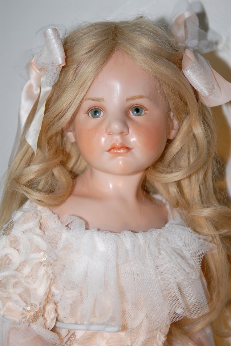 Новый образ для фарфоровой в воске Гунзелки