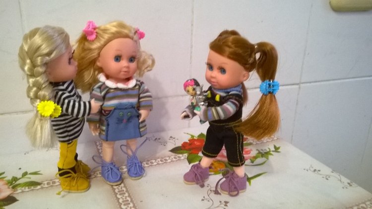 Три сестры. Почти по Чехову