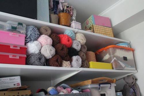 Моя мастерская — Хранение кукол и материалов: организация рабочего места