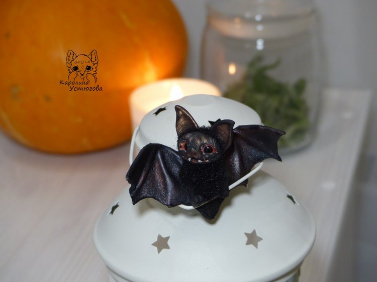 Миниатюрная летучая мышь — Игрушки в смешанной технике (мех и глина): Арт (фото 5)