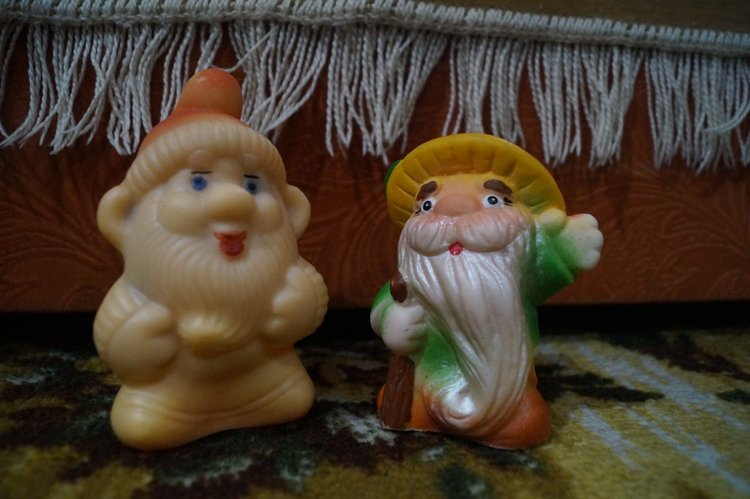 Четвёртая выписка октября. Лечим глазки советской кукле. Мишутка из 90-х стал как новенький! Четыре Барби обрели головы