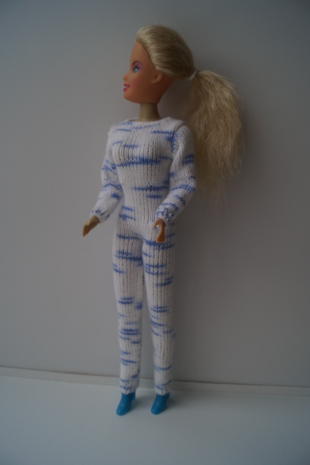 Вторая выписка декабря. Главная героиня нового года поправила своё здоровье. Лечим покусанные руки Барби, удаляем жир с