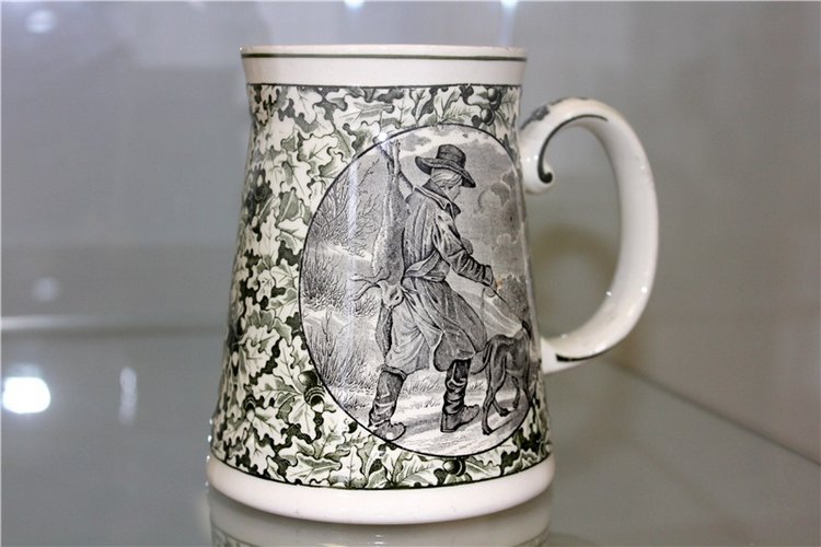 Выставка "Хрупкий мир фарфора", Старицкий краеведческий музей