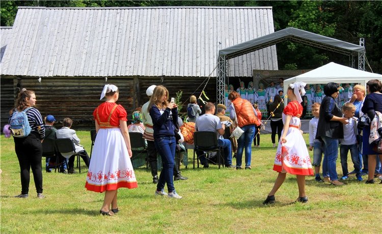 "Троицкие гуляния" в Василёво, 2018 год. Архитектурно-этнографический музей под открытым небом Василёво