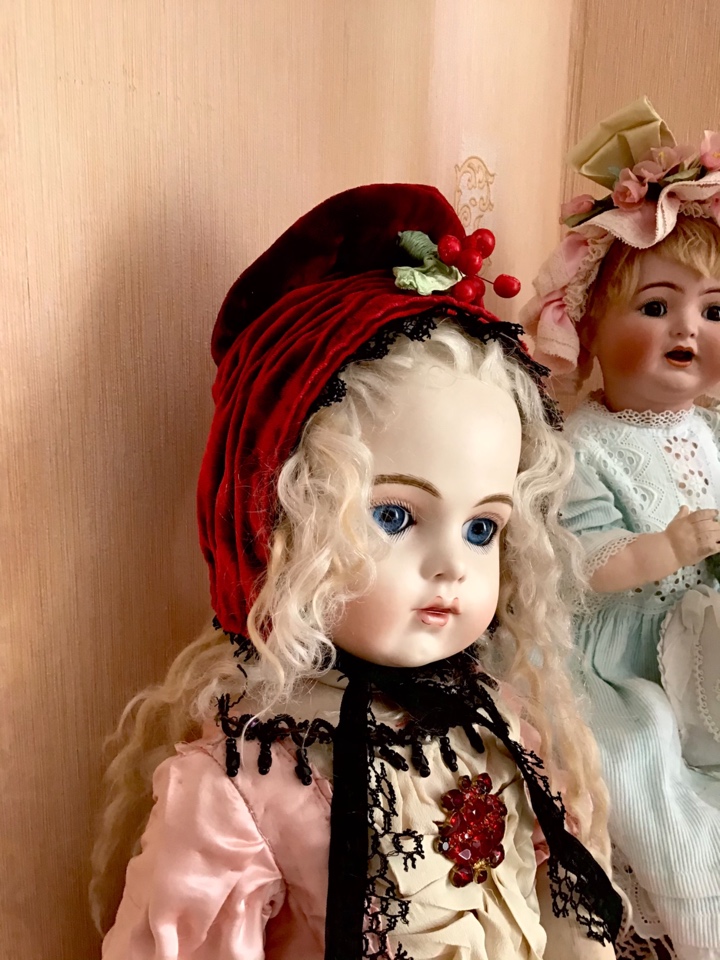 Тайны и ягоды любят все. Мой новый бонет "Остролист" | Бэйбики Тайны и ягоды любят все. Мой новый бонет "Остролист"