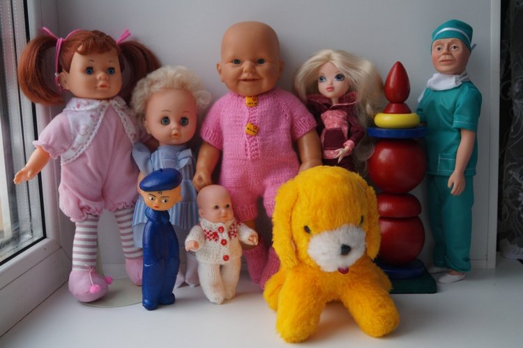 Вторая выписка ноября. Как поставить куклу на ножки, если их нет. Соединяю туловище и голову. У нас и пирамидки лечатся