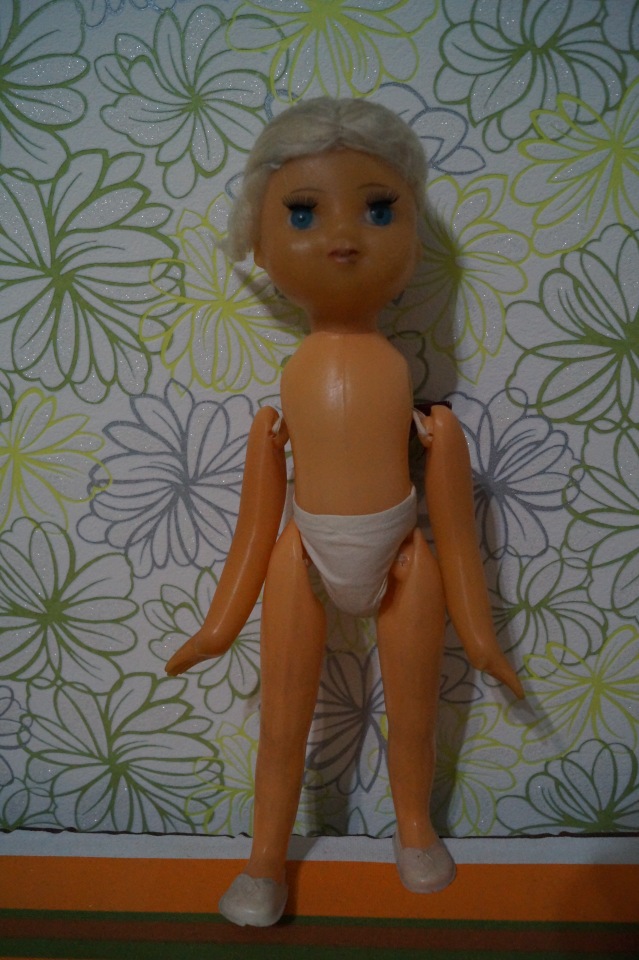 Четвёртая выписка февраля, которой могло не быть. Как заузить отверстие в шее советской куклы, чтобы голова не проваливалась