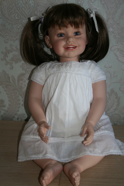 Примерка вещичек — Коллекционные куклы разных авторов (Разное): редкие бренды