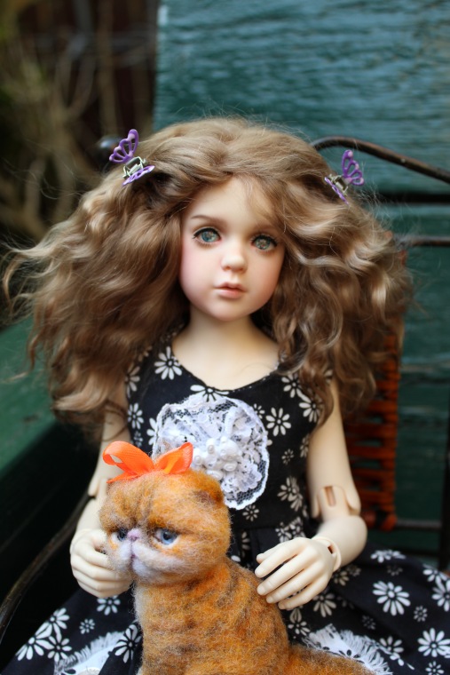 Поиск образа для Розочки. Знакомство с садом