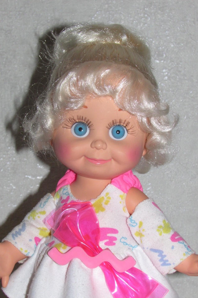 Лучшая девочка Сэнди или Серджина