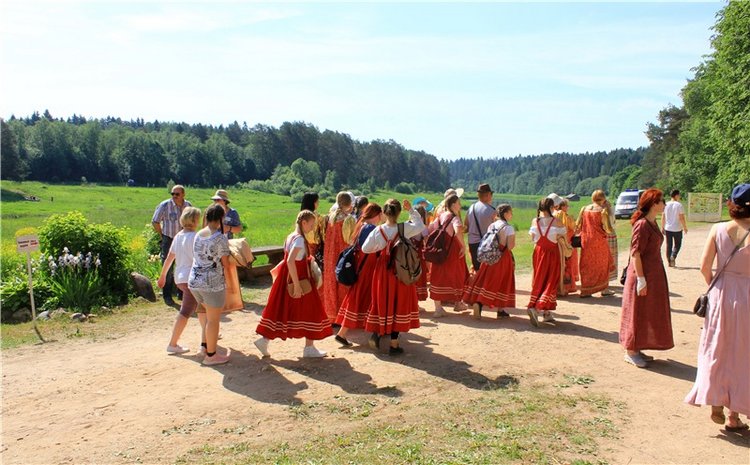 "Троицкие гуляния" в Василёво, 2019 год. Архитектурно-этнографический музей под открытым небом Василёво (фото 10)