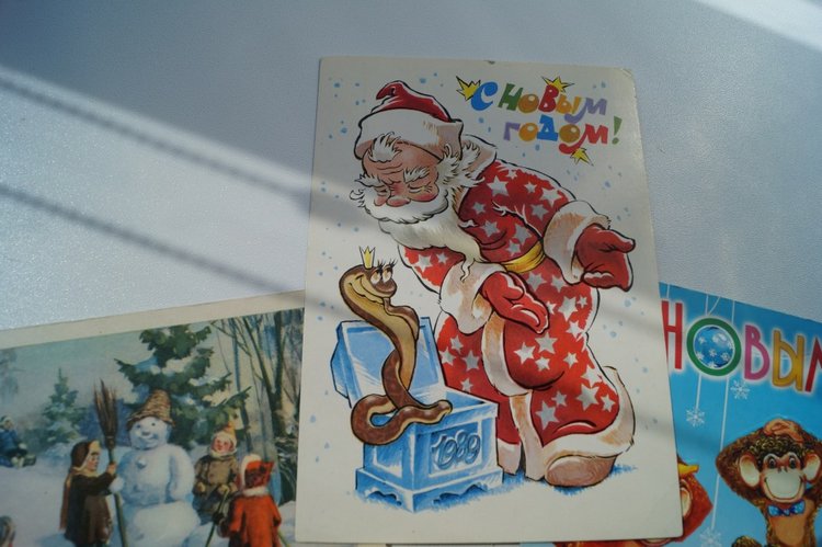 Посылочка! С куколками, игрушками и открытками