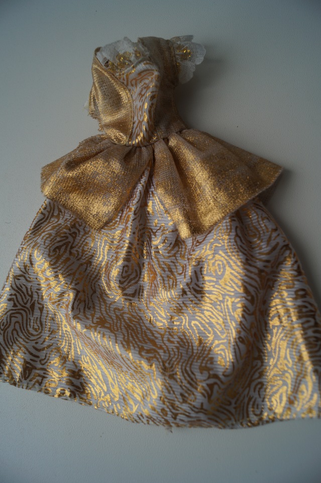 Первая июльская выписка. Две разные поломки шейного крепления - исправляем. Санаторий для кукол. И новые пациенты