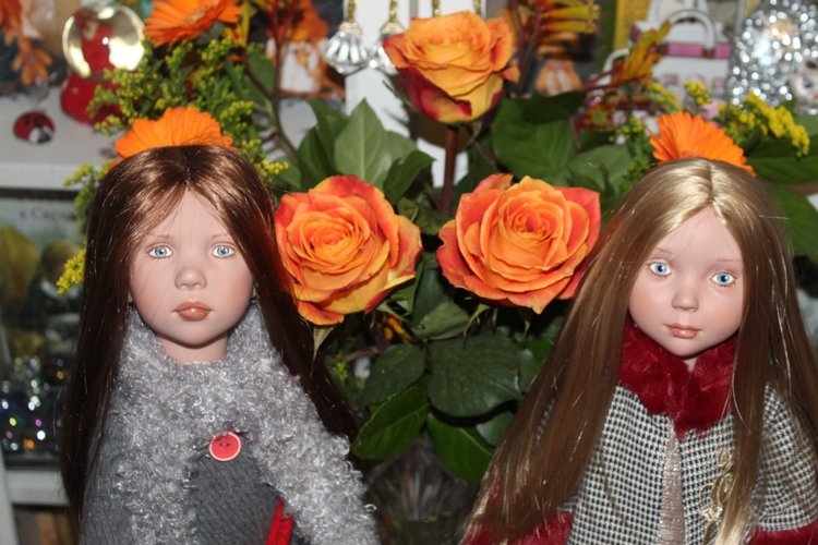 А мы к вам с цветами! Neetje и Verena Zwergnase